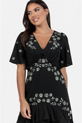 La Qayara Black Embellished Short Sleeve Ruffled Maxi Dress